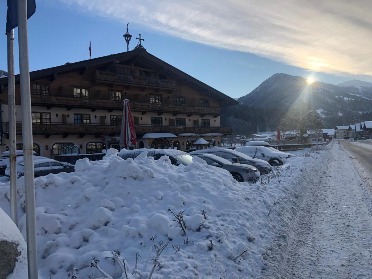 Ferienhotel Alpenhof Aurach bei Kitzbuehel Exterior photo