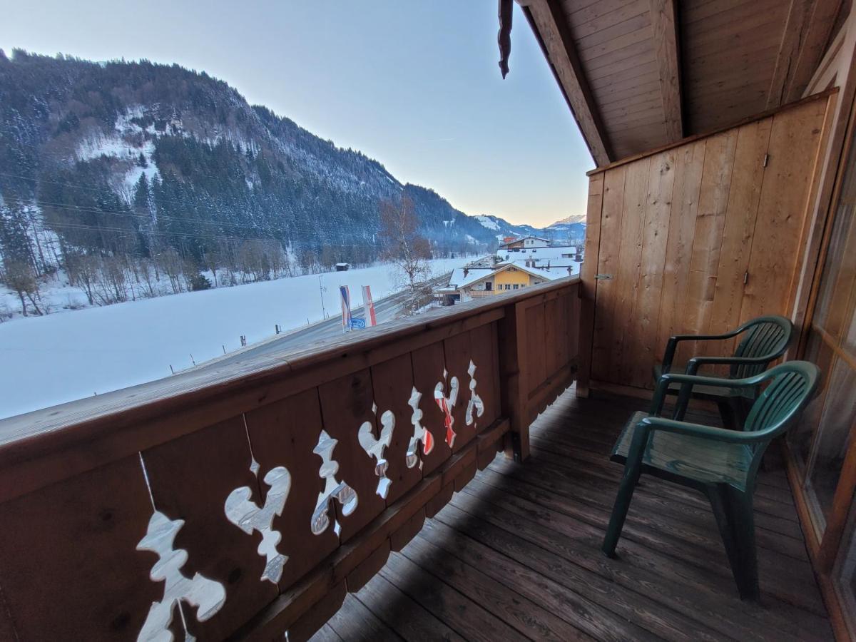 Ferienhotel Alpenhof Aurach bei Kitzbuehel Exterior photo