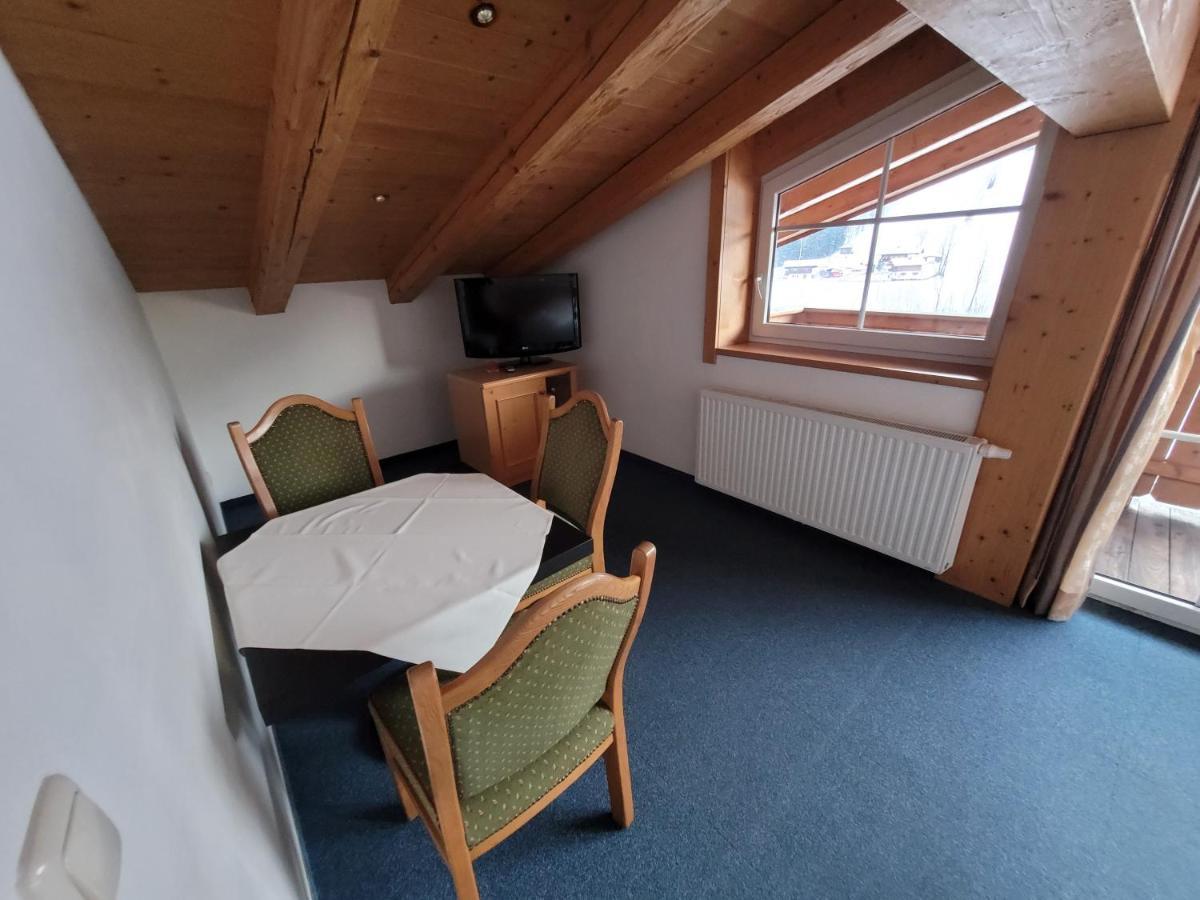 Ferienhotel Alpenhof Aurach bei Kitzbuehel Exterior photo