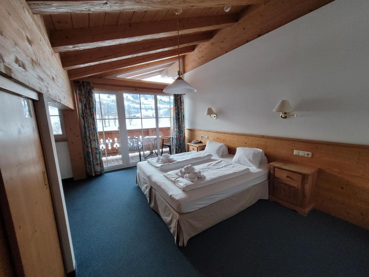 Ferienhotel Alpenhof Aurach bei Kitzbuehel Exterior photo