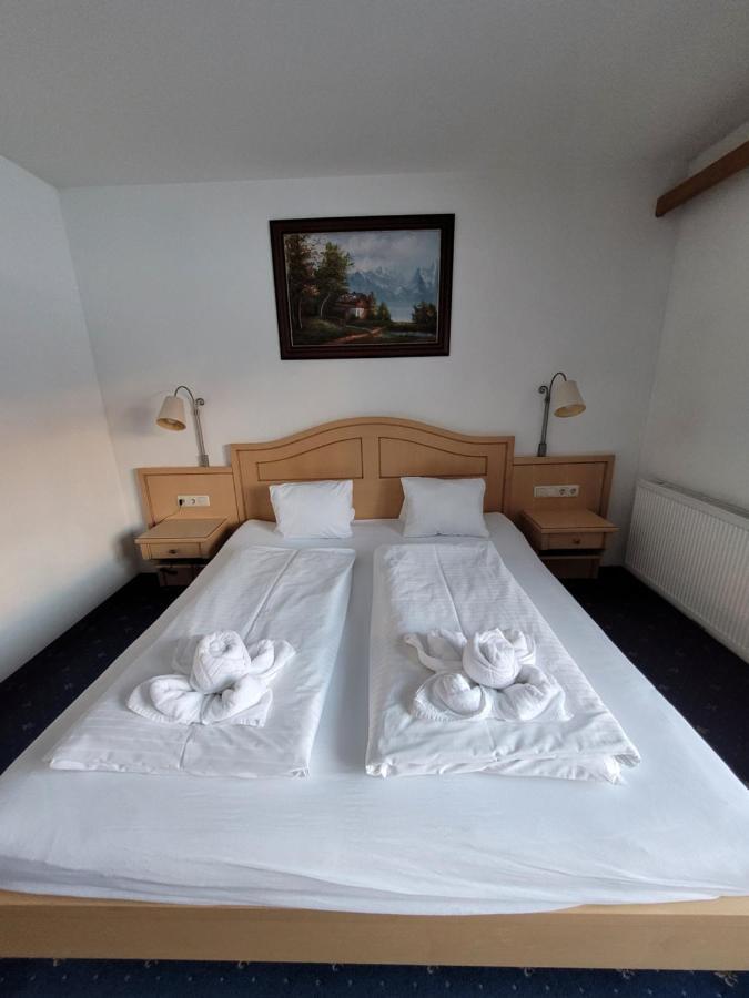 Ferienhotel Alpenhof Aurach bei Kitzbuehel Exterior photo